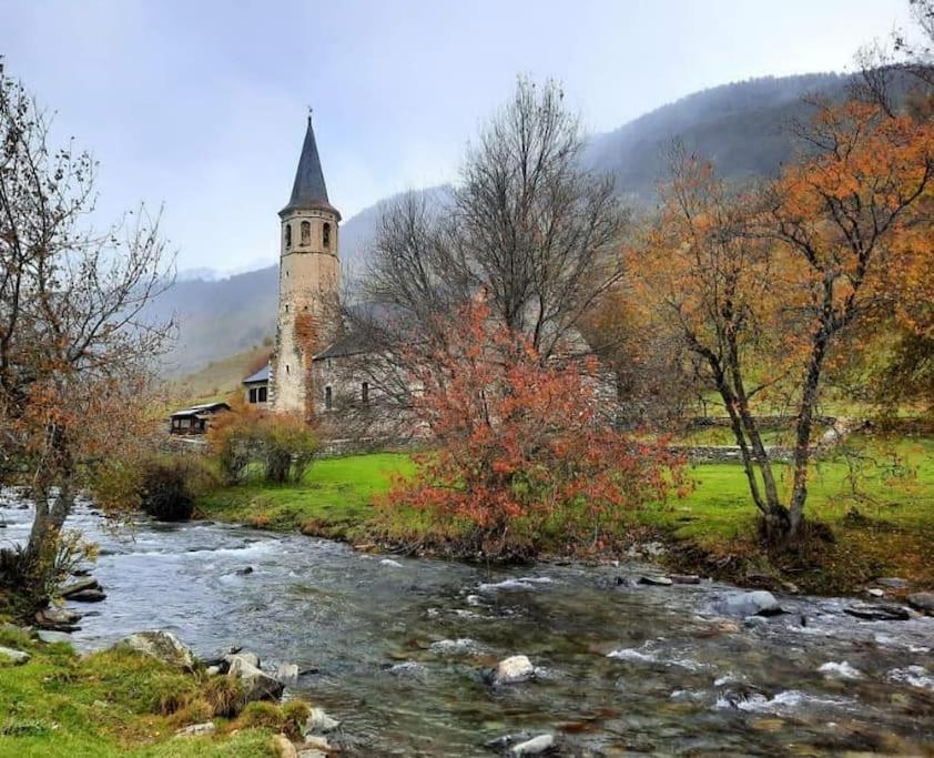 Mcastet, Casita Aranesa En El Valle De Aran Bossost Exterior foto